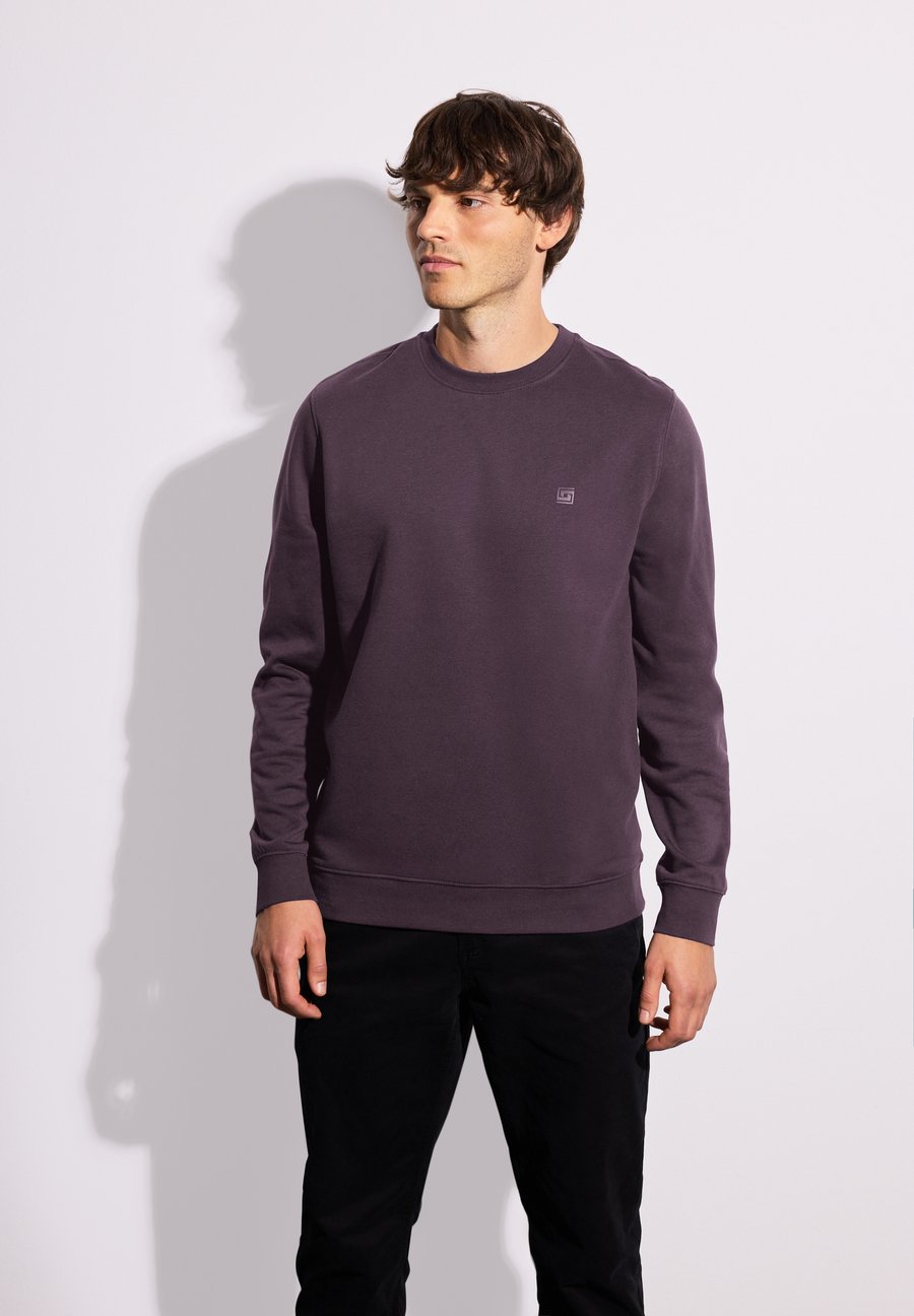 Толстовка Street One MEN CREWNECK , Rot/Dark Purple
Толстовка Street One MEN CREWNECK , Rot/Dark Purple