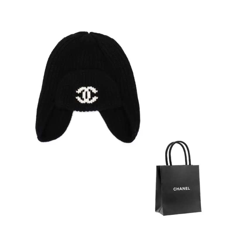 CHANEL Женская шапка и кепки Black
CHANEL Женская шапка и кепки Black