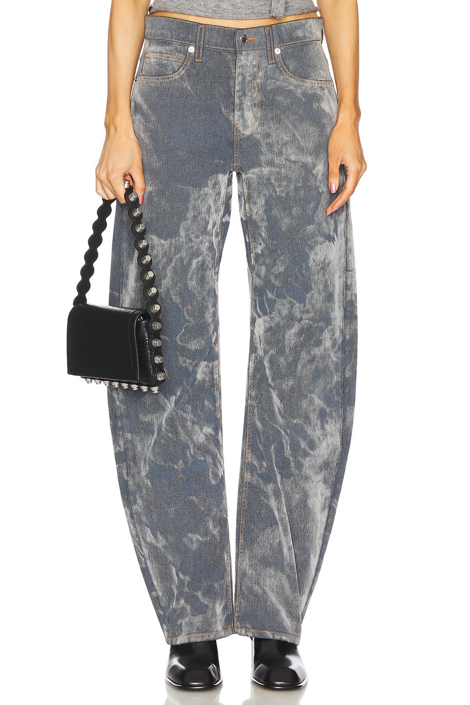 Джинсы с низкой посадкой и сагой Alexander Wang, washed smoke white
Джинсы с низкой посадкой и сагой Alexander Wang, washed smoke white