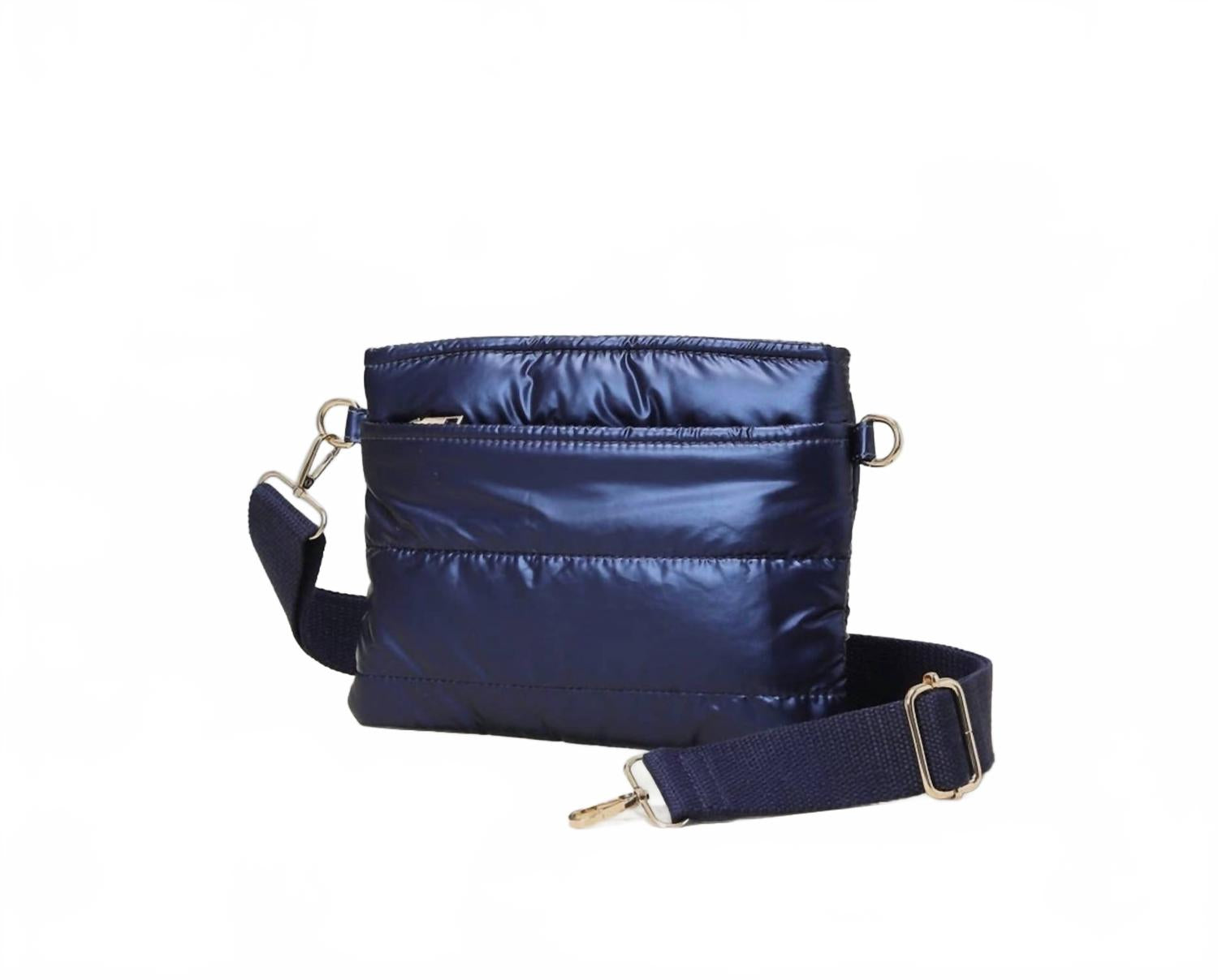 Женская стеганая сумка-кроссбоди Bailey Puffer в ярко-синем цвете Made in Italy
Женская стеганая сумка-кроссбоди Bailey Puffer в ярко-синем цвете Made in Italy