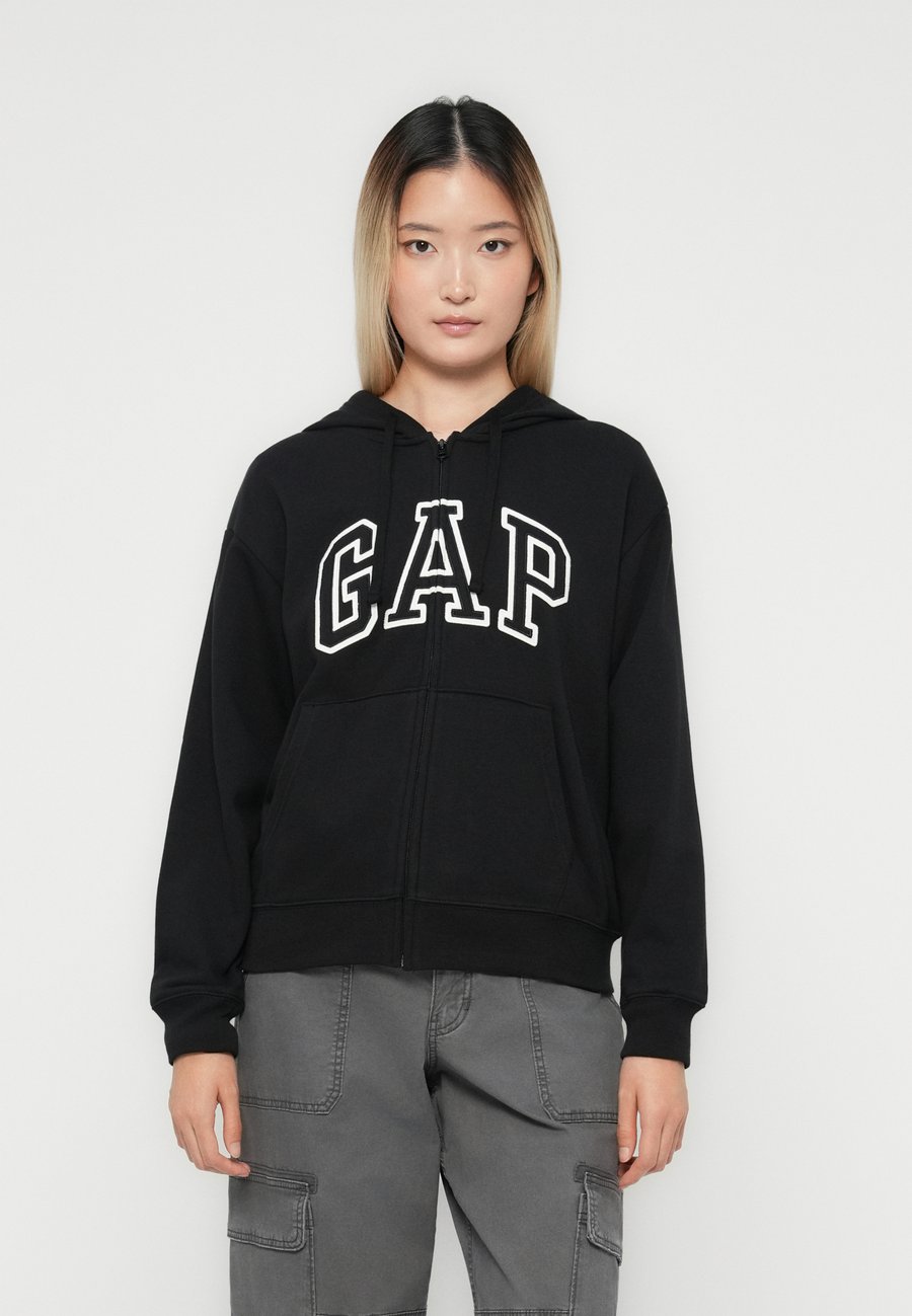 Толстовка GAP HERITAGE, True Black/Black
Толстовка GAP HERITAGE, True Black/Black
