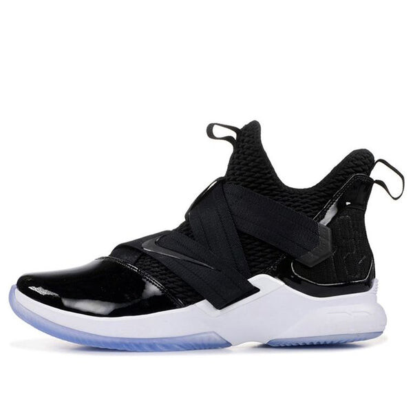 Кроссовки lebron soldier 12 sfg Nike, черный
Кроссовки lebron soldier 12 sfg Nike, черный