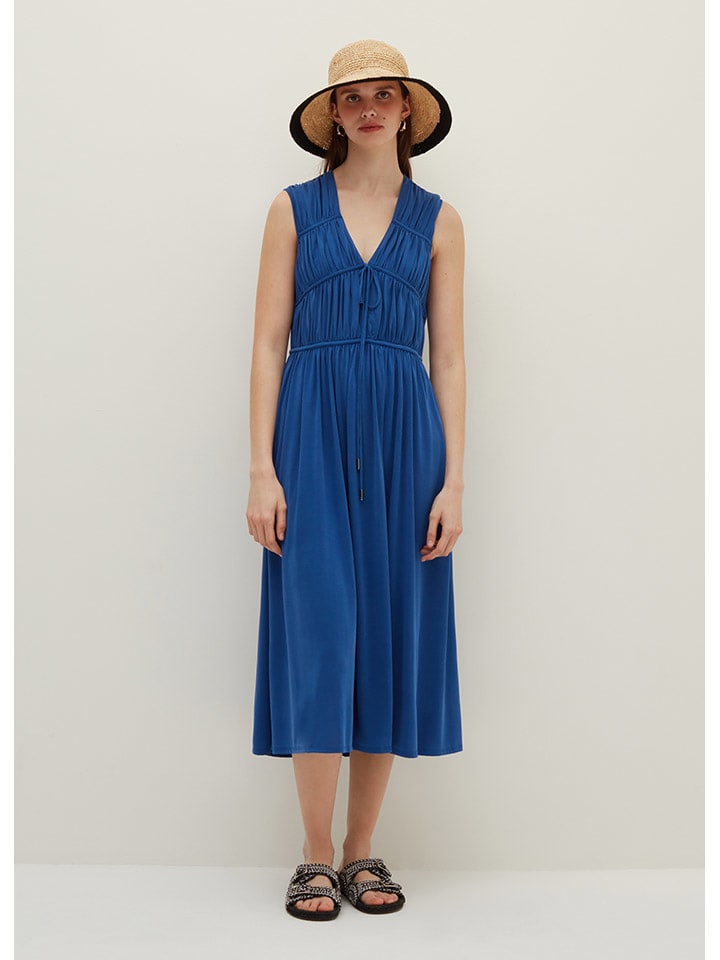 Платье до колена STEFANEL, синий
Платье до колена STEFANEL, синий