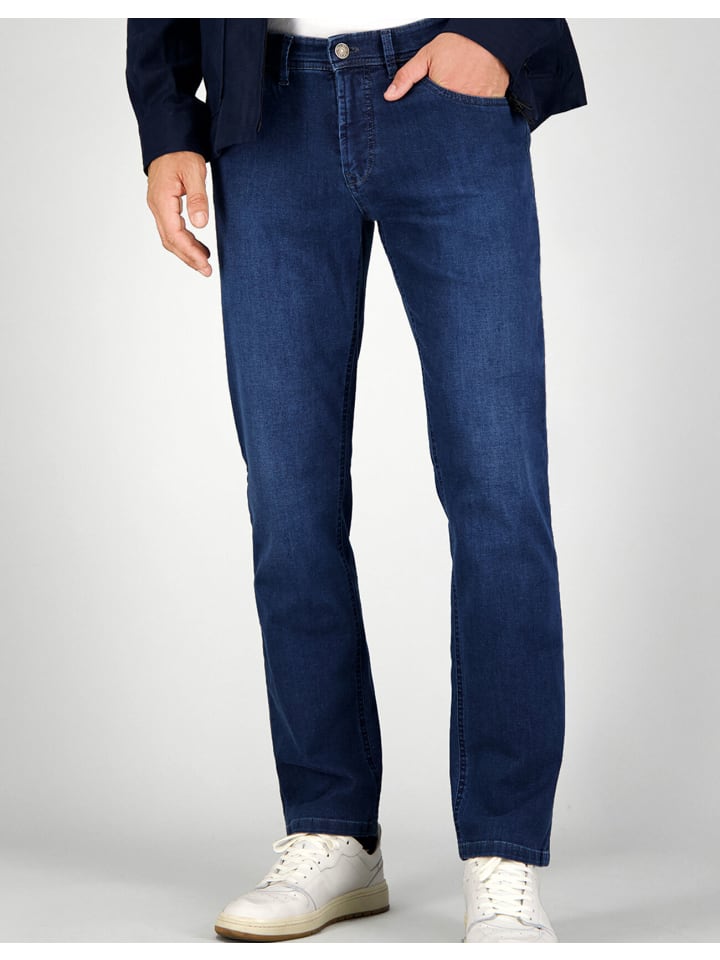 Джинсы Брэдли в камне Gardeur
Джинсы Брэдли в камне Gardeur