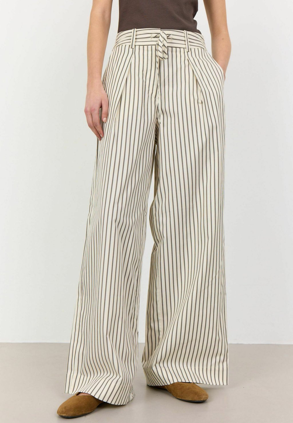 Брюки LR-LUCILLA 1 Levete Room, коричневый
Брюки LR-LUCILLA 1 Levete Room, коричневый