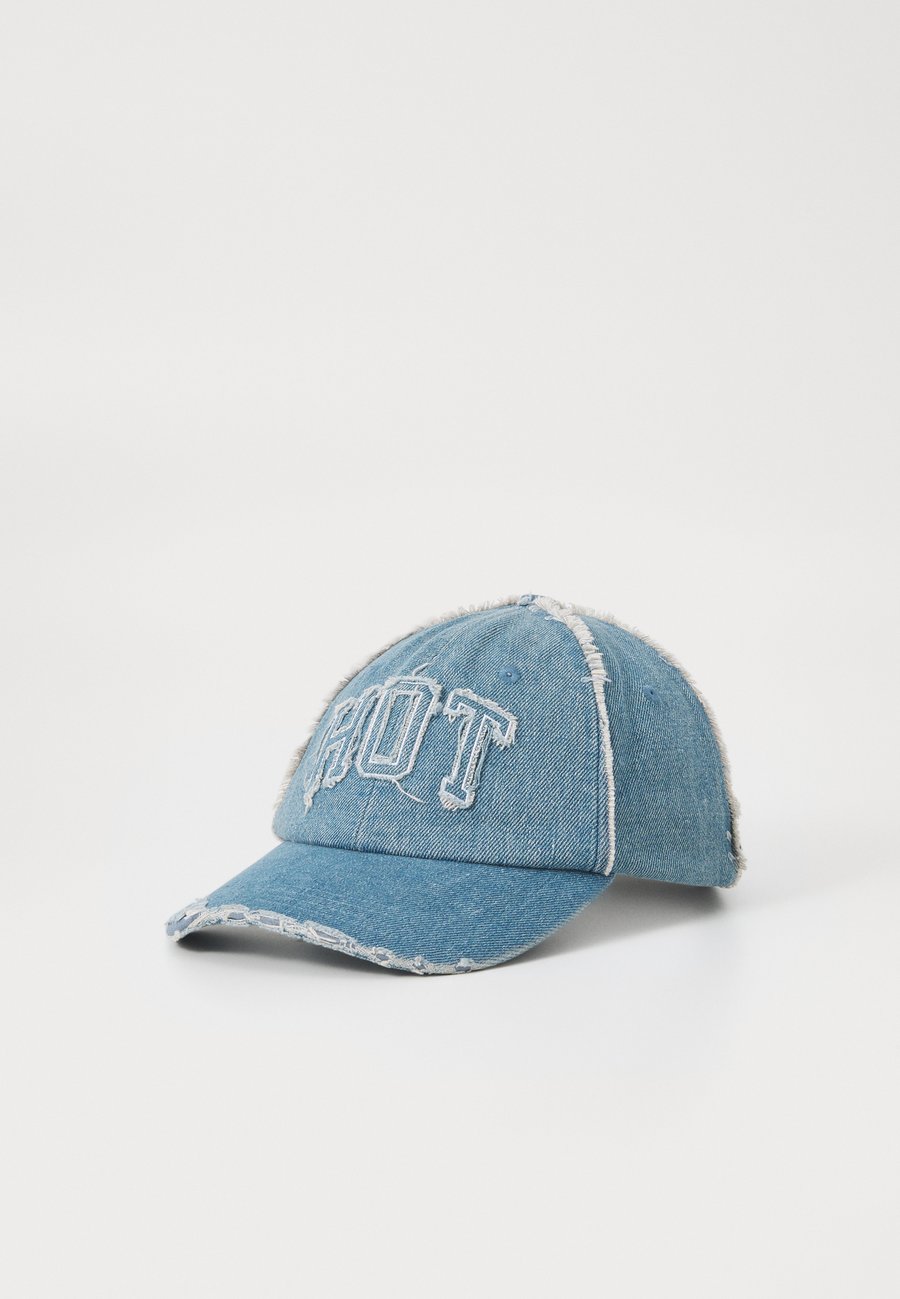Бейсболка Carne Bollente BURNING RUBBER UNISEX, Off-Blue/Light Blue
Бейсболка Carne Bollente BURNING RUBBER UNISEX, Off-Blue/Light Blue