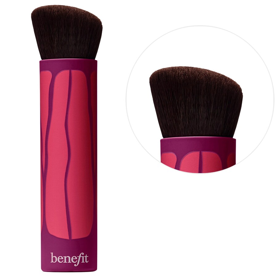 Кисть для бронзера Hoola WaveMaker Benefit Cosmetics
Кисть для бронзера Hoola WaveMaker Benefit Cosmetics