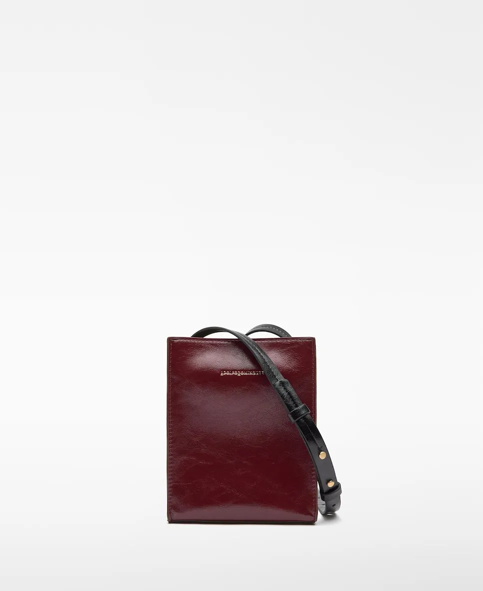 Маленькая женская сумка через плечо из натуральной кожи Adolfo Dominguez, гранатовый
Маленькая женская сумка через плечо из натуральной кожи Adolfo Dominguez, гранатовый