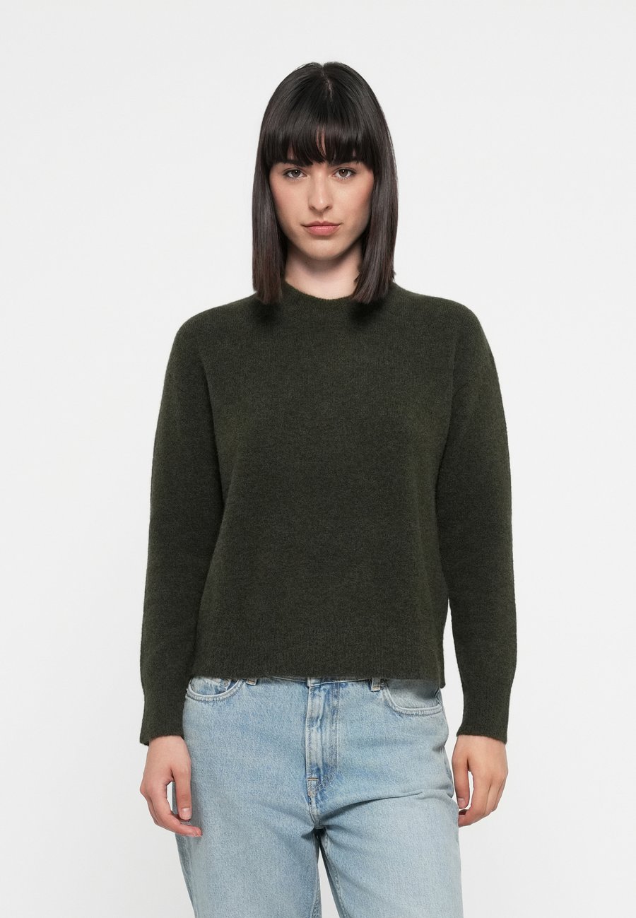 Джемпер Samsøe Samsøe ANOUR , Deep Forest/Dark Green
Джемпер Samsøe Samsøe ANOUR , Deep Forest/Dark Green