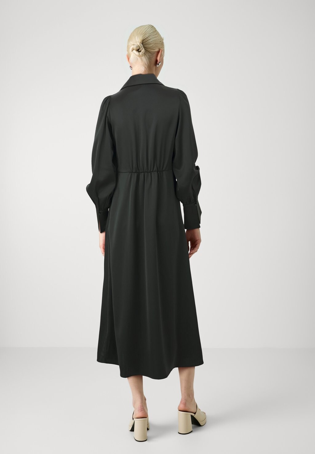 Повседневное платье YASPELLA LONG YAS, черный
Повседневное платье YASPELLA LONG YAS, черный