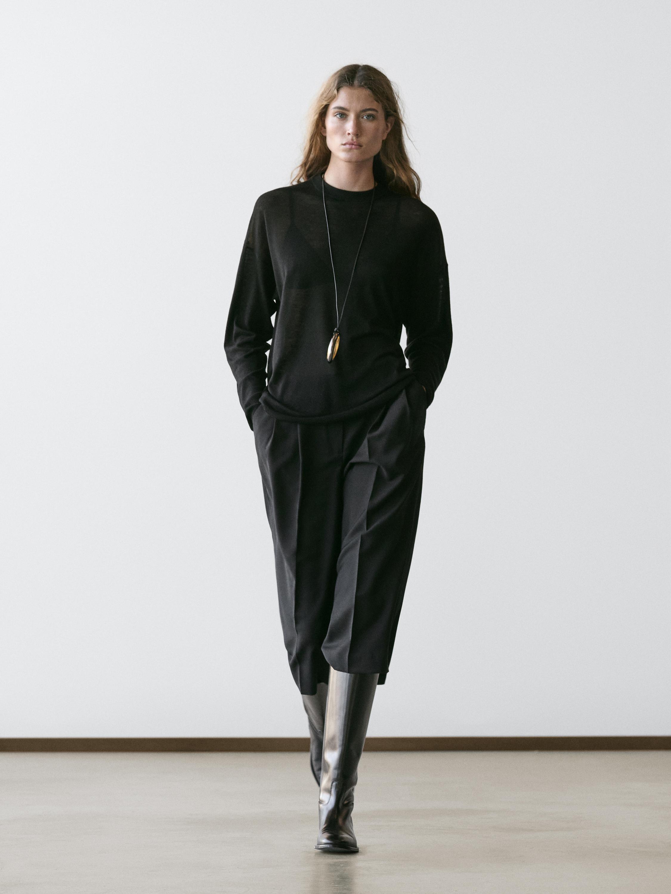 Вязаный свитер оверсайз из смесовой шерсти Massimo Dutti, black
Вязаный свитер оверсайз из смесовой шерсти Massimo Dutti, black