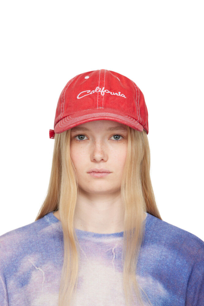 Красная кепка с вышивкой «Калифорния» ERL
Красная кепка с вышивкой «Калифорния» ERL
