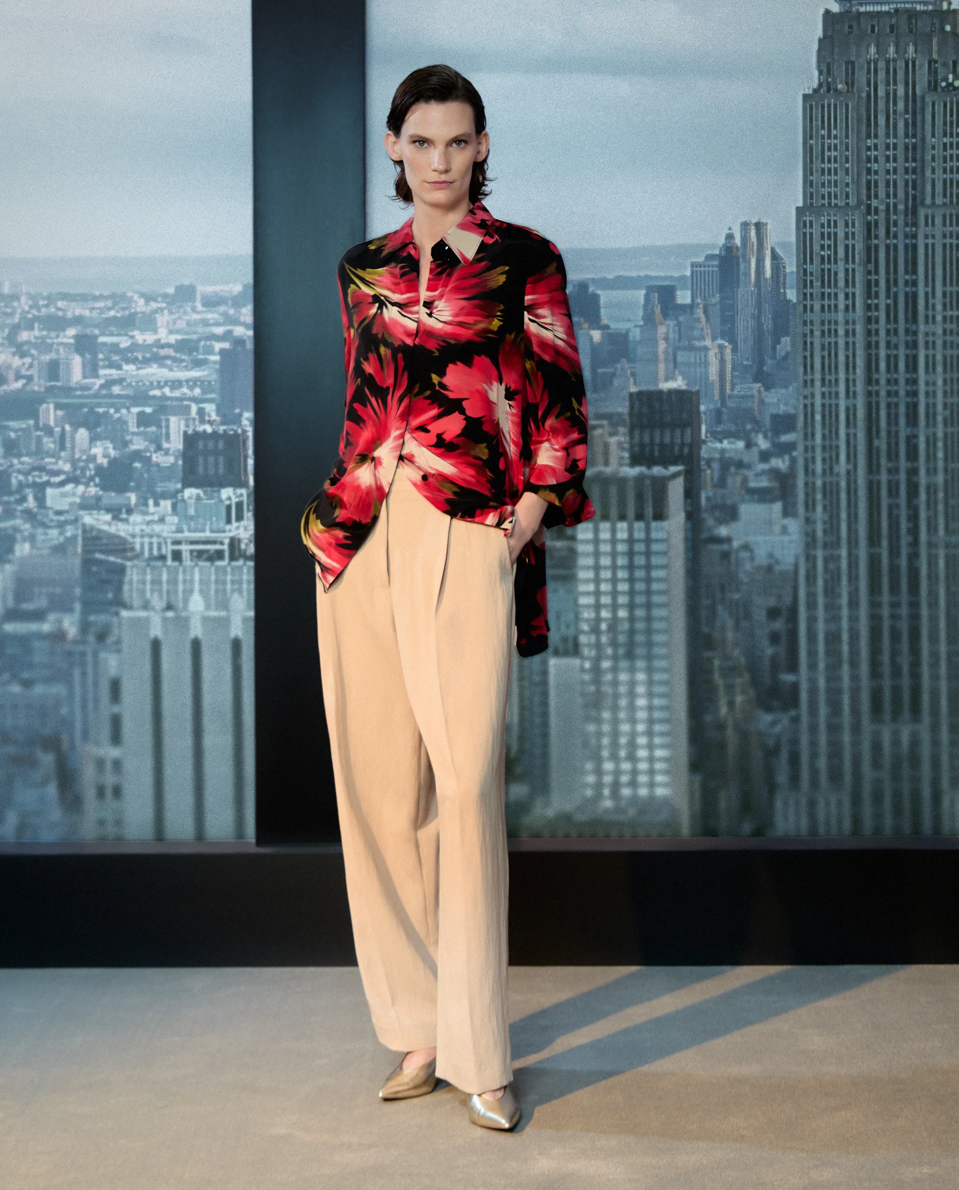 Женские широкие брюки из вискозы Woman Limited El Corte Inglés, бежевый
Женские широкие брюки из вискозы Woman Limited El Corte Inglés, бежевый