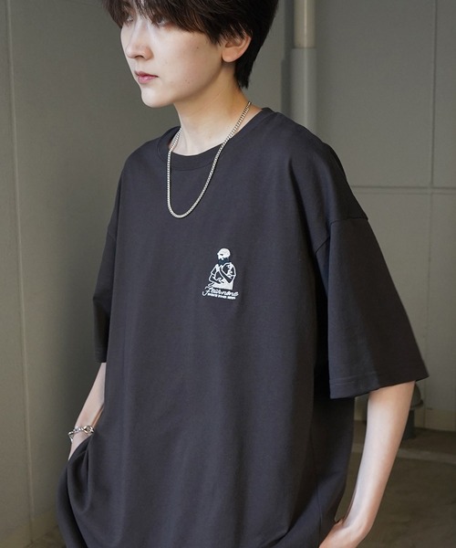 Футболка свободного кроя с коротким рукавом, с вышитым логотипом ILL'S, серый
Футболка свободного кроя с коротким рукавом, с вышитым логотипом ILL'S, серый