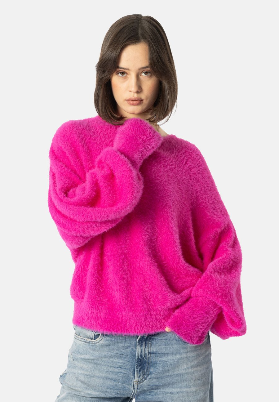 Джемпер Elias Rumelis Jumper, Power Pink/Pink
Джемпер Elias Rumelis Jumper, Power Pink/Pink