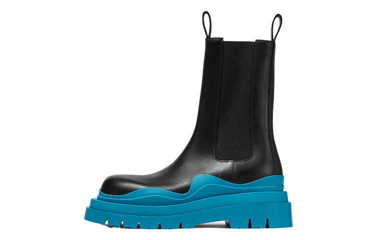 Мужские ботинки челси Bottega Veneta Tire, черный/синий
Мужские ботинки челси Bottega Veneta Tire, черный/синий