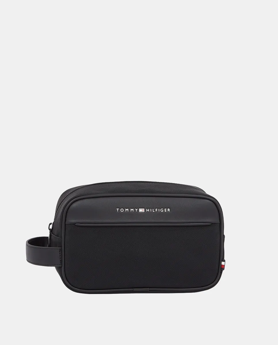 Мужской несессер из искусственной кожи с дизайном логотипа на передней стороне Tommy Hilfiger, черный
Мужской несессер из искусственной кожи с дизайном логотипа на передней стороне Tommy Hilfiger, черный