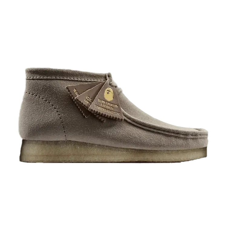 Ботинки Clarks BAPE x Wallabee Boot Sand, желто-коричневый
Ботинки Clarks BAPE x Wallabee Boot Sand, желто-коричневый
