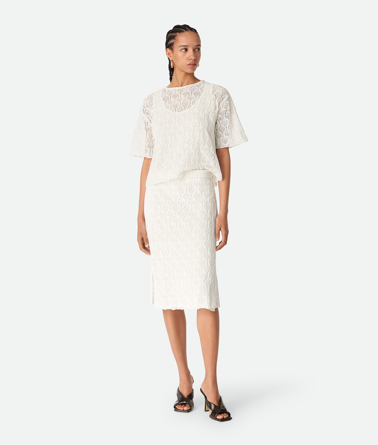 Cotton and silk fish lace skirt BOTTEGA VENETA, мел
Cotton and silk fish lace skirt BOTTEGA VENETA, мел