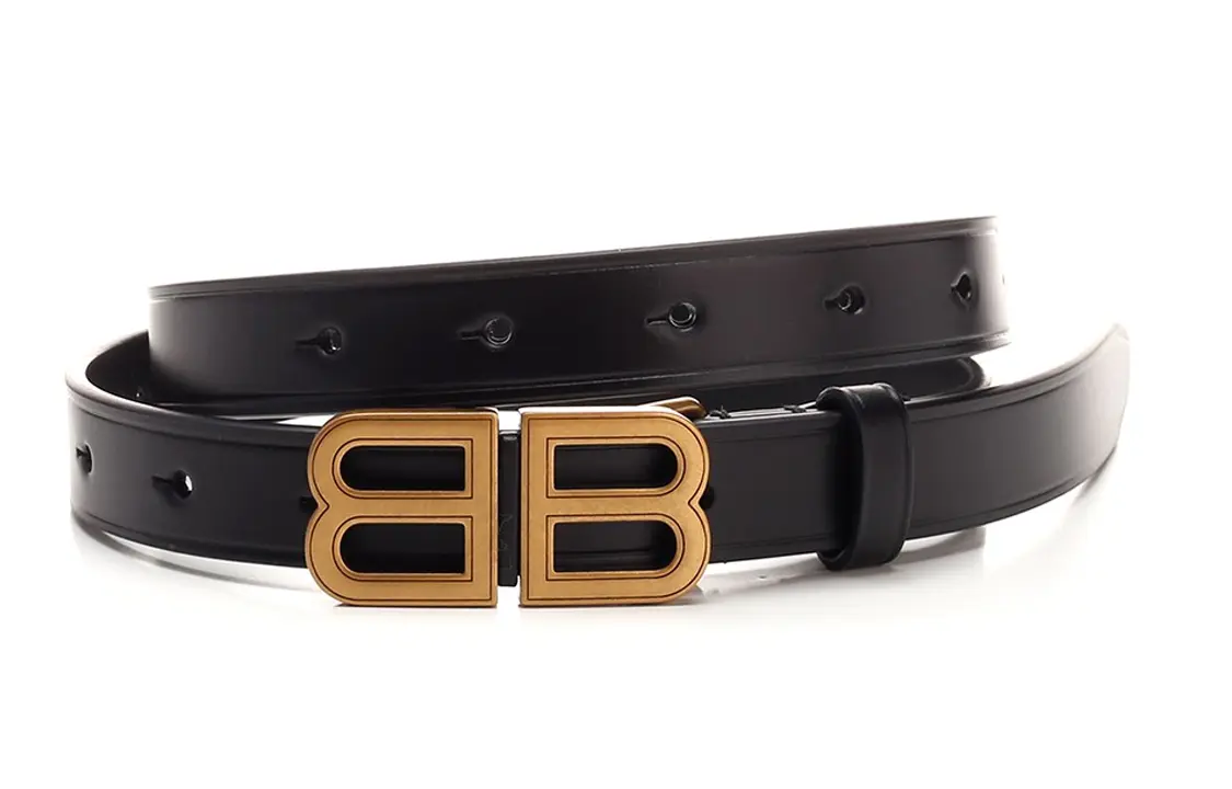 Женский ремень Balenciaga кожаный с логотипом, черный
Женский ремень Balenciaga кожаный с логотипом, черный