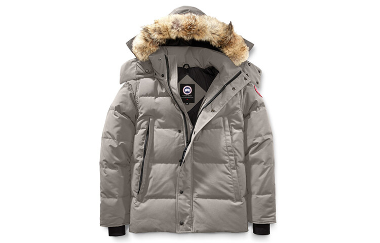Мужской пуховик Canada Goose, цвет stone gray
Мужской пуховик Canada Goose, цвет stone gray