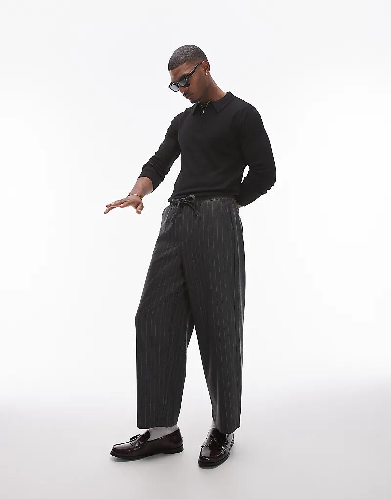 Незаменимое поло черного цвета Topman
Незаменимое поло черного цвета Topman