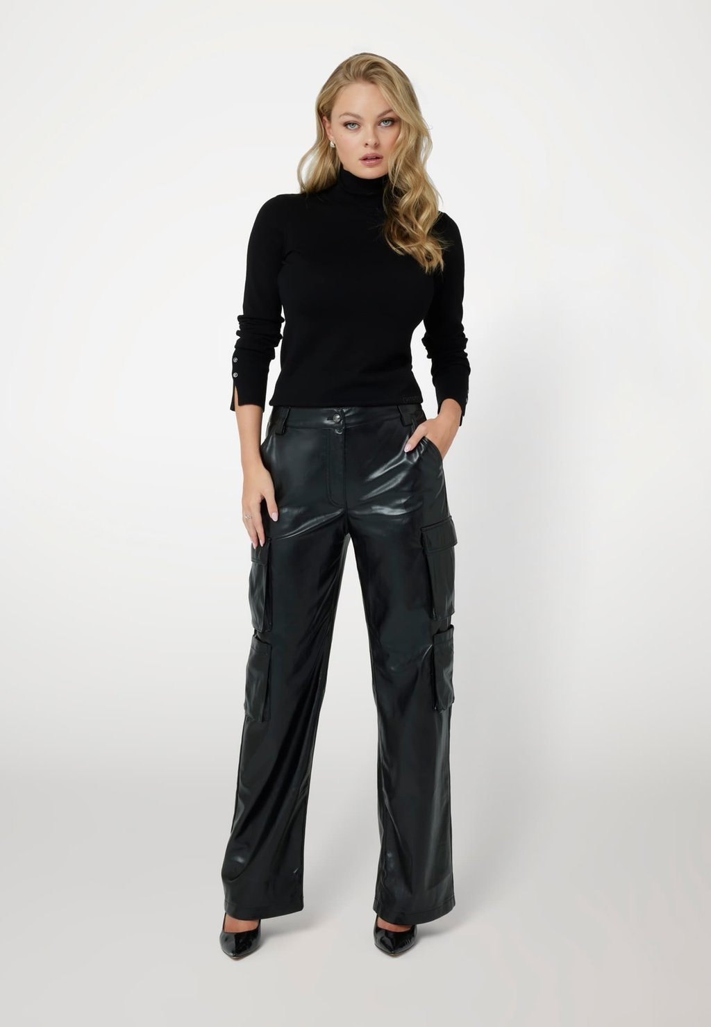 Брюки карго KORI Guess, черный
Брюки карго KORI Guess, черный