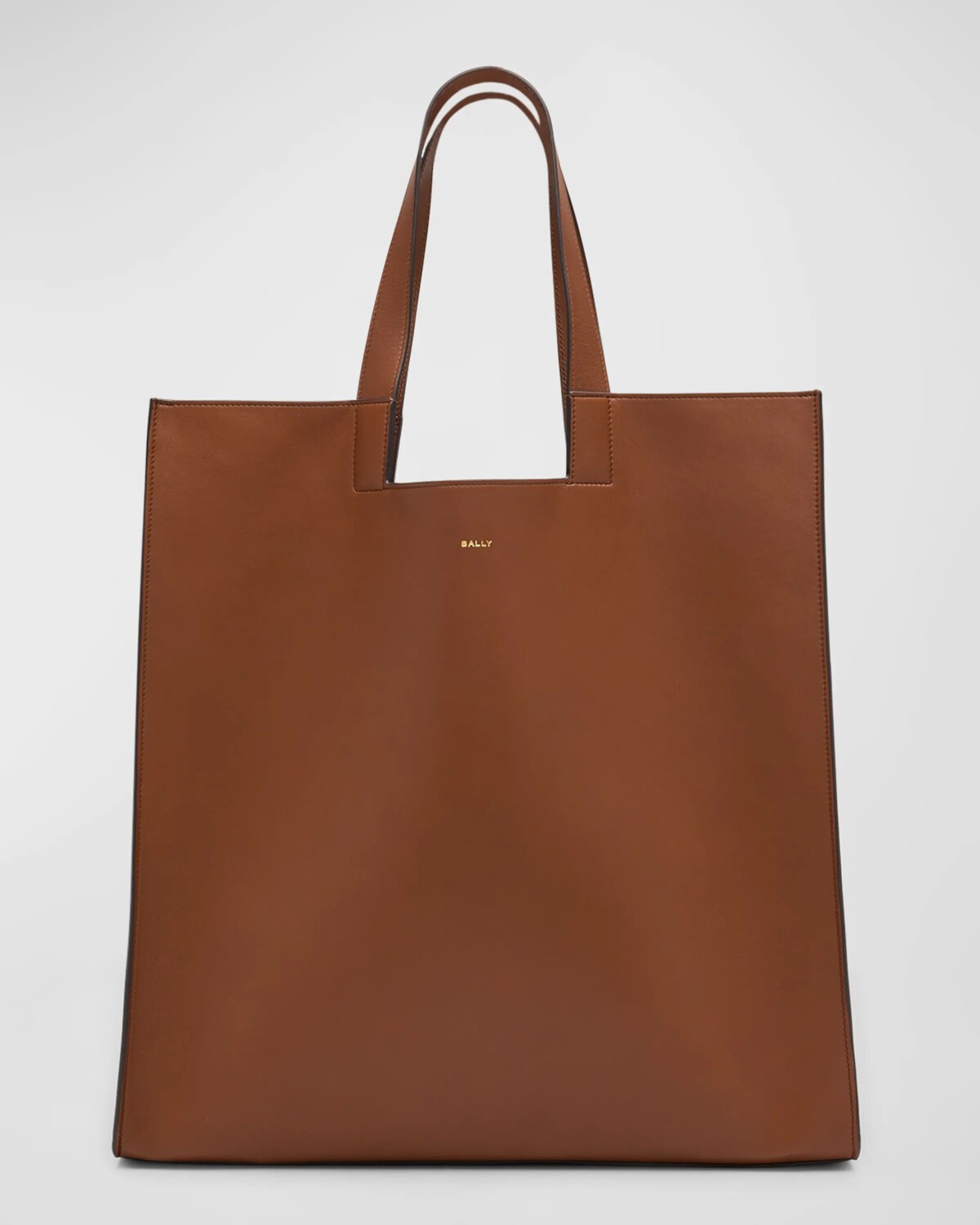 Мужская легкая кожаная сумка-тоут Bally, цвет Cuero 21 Oro
Мужская легкая кожаная сумка-тоут Bally, цвет Cuero 21 Oro