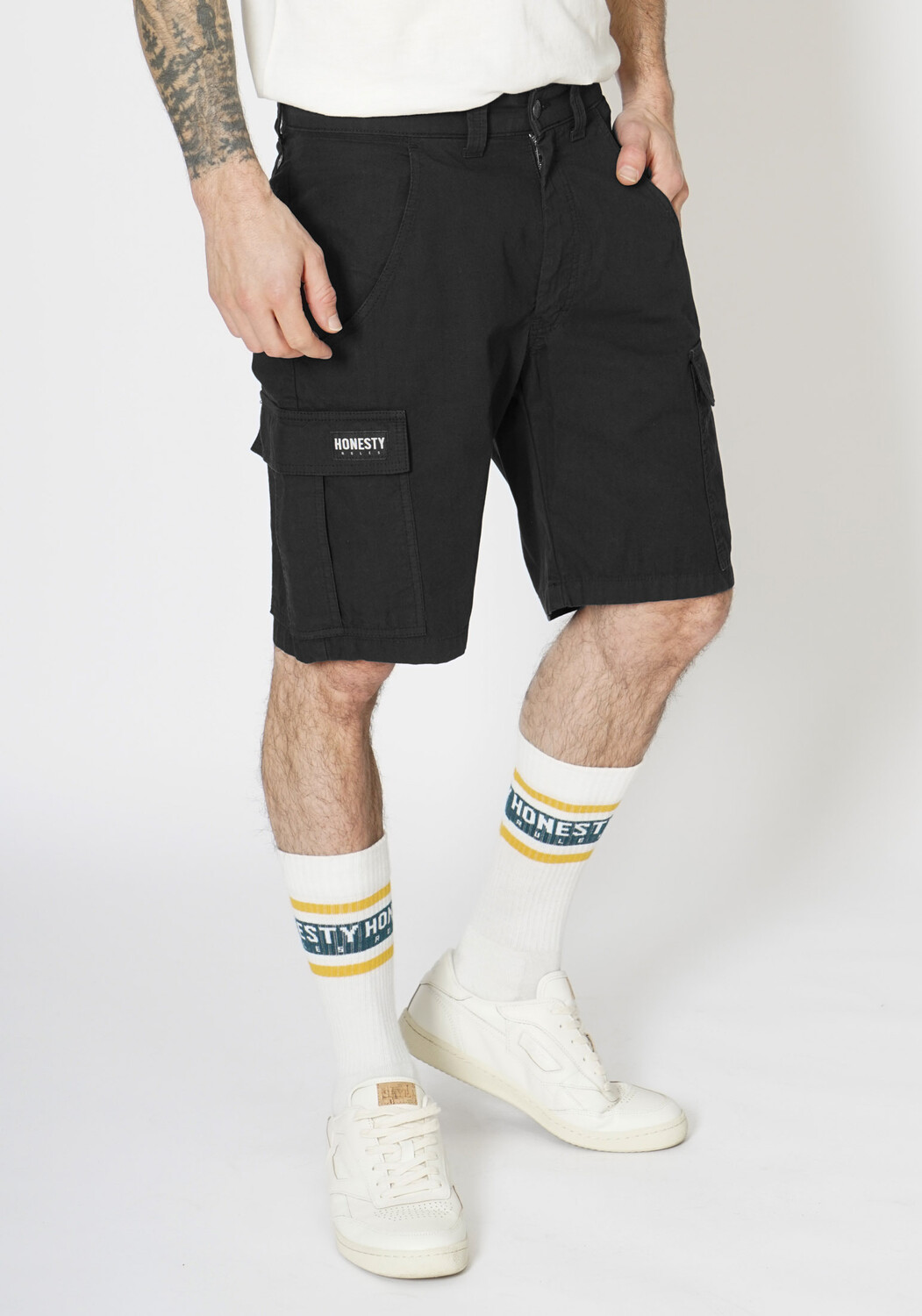 Тканевые шорты HONESTY RULES Hose Cargo, черный
Тканевые шорты HONESTY RULES Hose Cargo, черный