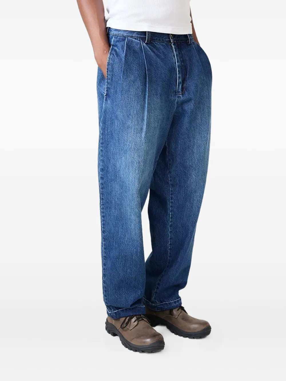 Джинсы с защипами и эффектом состаривания Carter Young, синий
Джинсы с защипами и эффектом состаривания Carter Young, синий