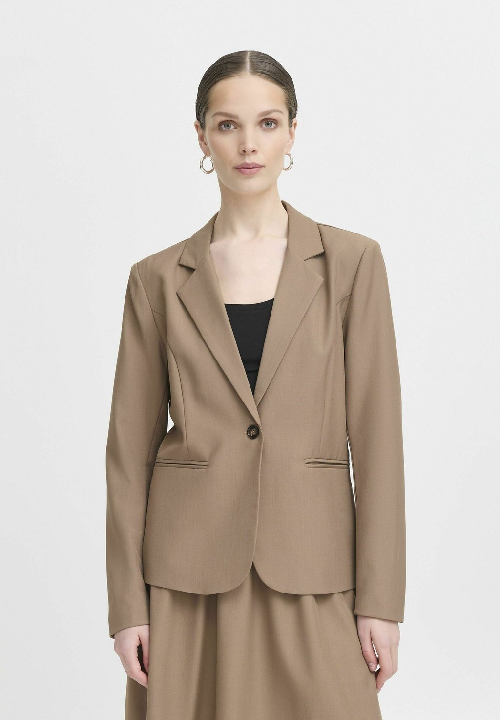 Блейзер IXDORTHEA ICHI, коричневый
Блейзер IXDORTHEA ICHI, коричневый