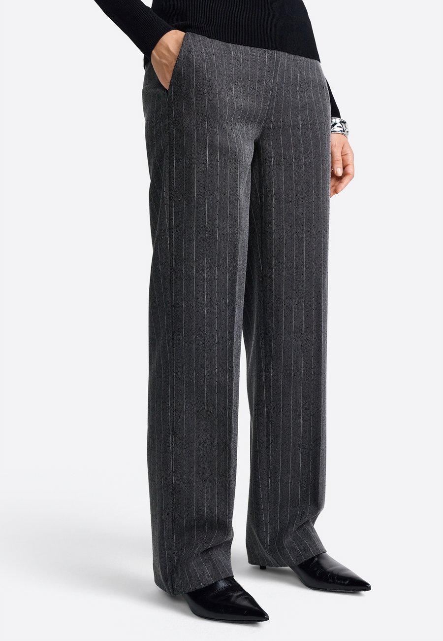 Брюки Rich & Royal Trousers, Shadow Grey/Grey
Брюки Rich & Royal Trousers, Shadow Grey/Grey