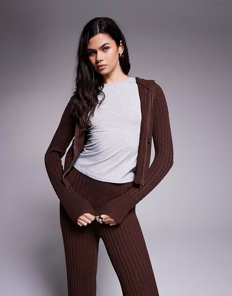 Толстовка с капюшоном с косичным трикотажем, темно-коричневый цвет River Island
Толстовка с капюшоном с косичным трикотажем, темно-коричневый цвет River Island