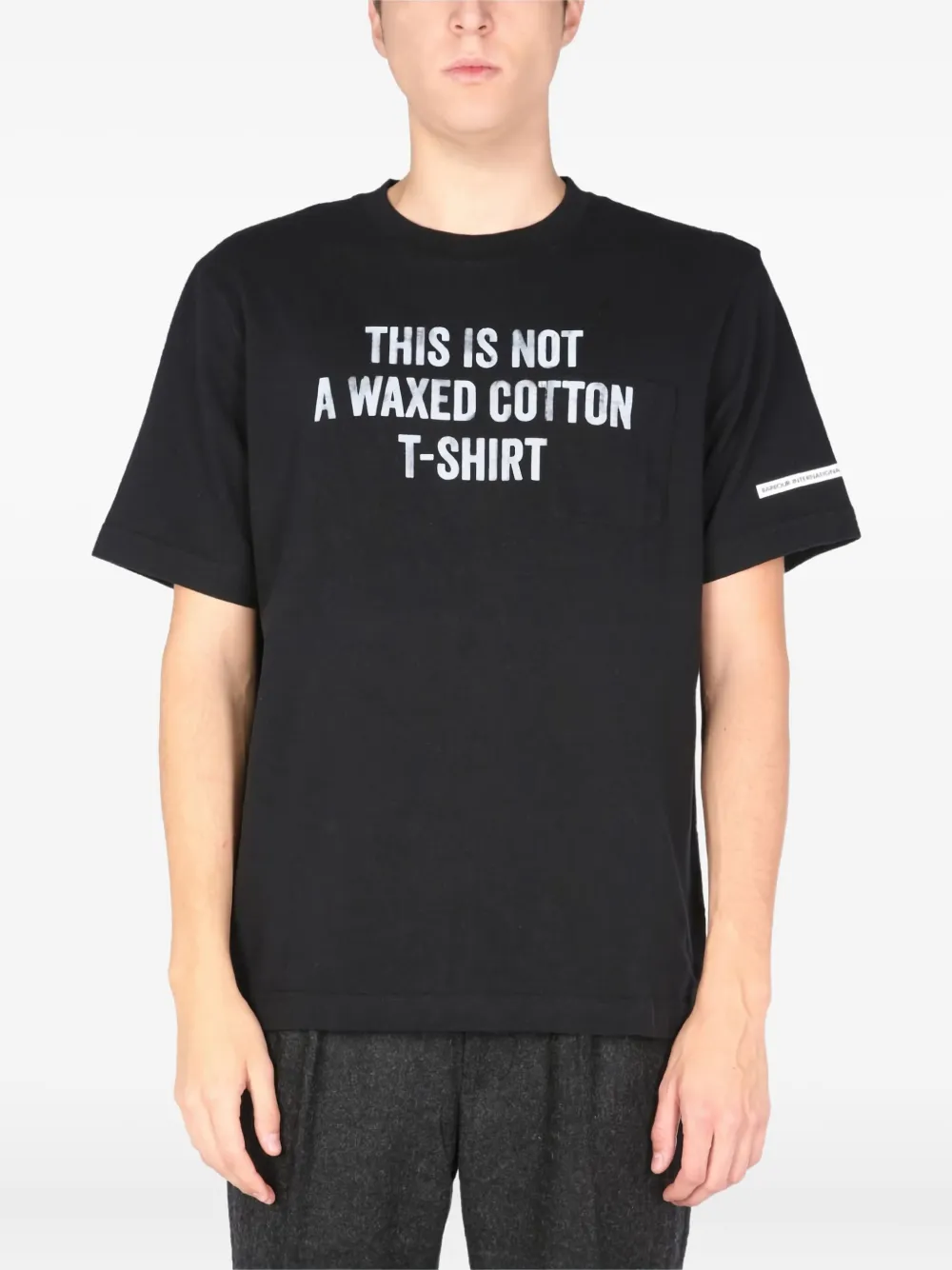 Футболка с графическим принтом и накладным карманом Barbour, черный
Футболка с графическим принтом и накладным карманом Barbour, черный