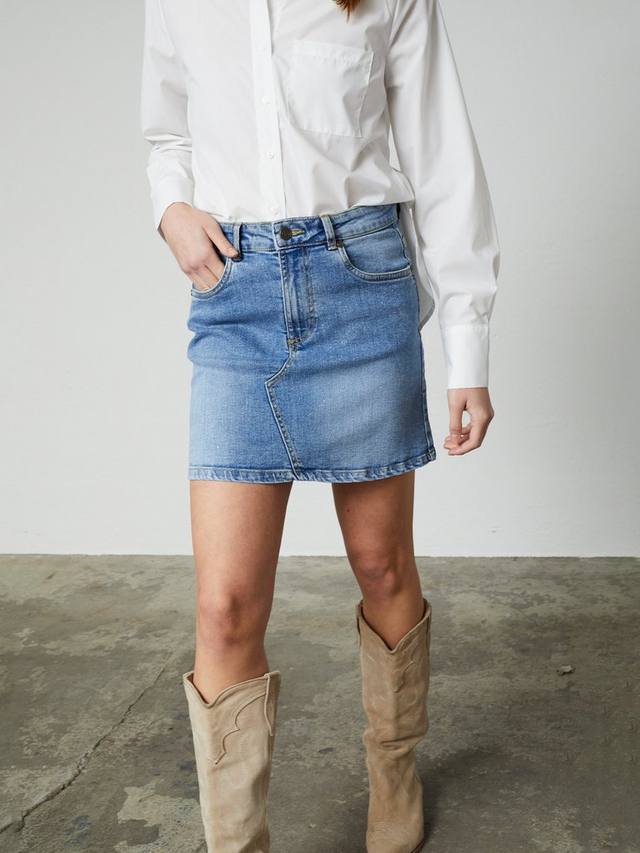 Джинсовая мини-юбка Onea Sisters Point, Mid Blue
Джинсовая мини-юбка Onea Sisters Point, Mid Blue