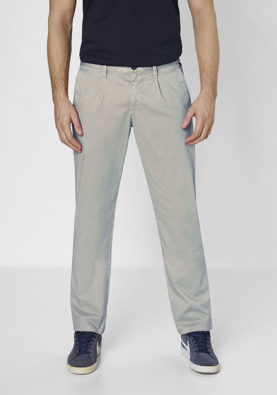 Узкие брюки чинос из хлопкового атласа JASPER redpoint, цвет Shark
Узкие брюки чинос из хлопкового атласа JASPER redpoint, цвет Shark