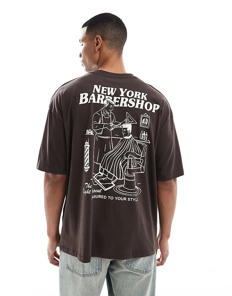 Футболка свободного кроя с принтом ASOS DESIGN коричневого цвета
Футболка свободного кроя с принтом ASOS DESIGN коричневого цвета