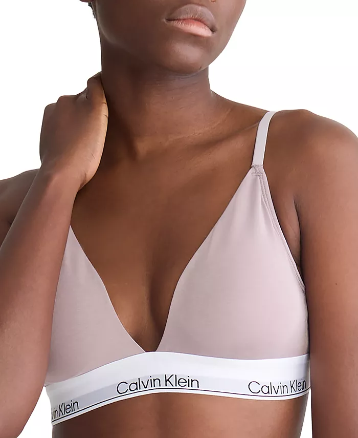 Женский современный хлопковый бюстгальтер-бюстгальтер с треугольными чашечками на легкой подкладке QF5650 Calvin Klein, красный
Женский современный хлопковый бюстгальтер-бюстгальтер с треугольными чашечками на легкой подкладке QF5650 Calvin Klein, красный