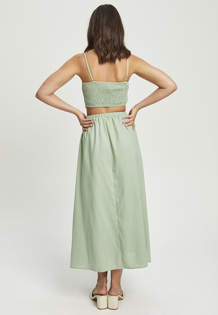 Повседневное платье TARIA CALLI, зеленый
Повседневное платье TARIA CALLI, зеленый