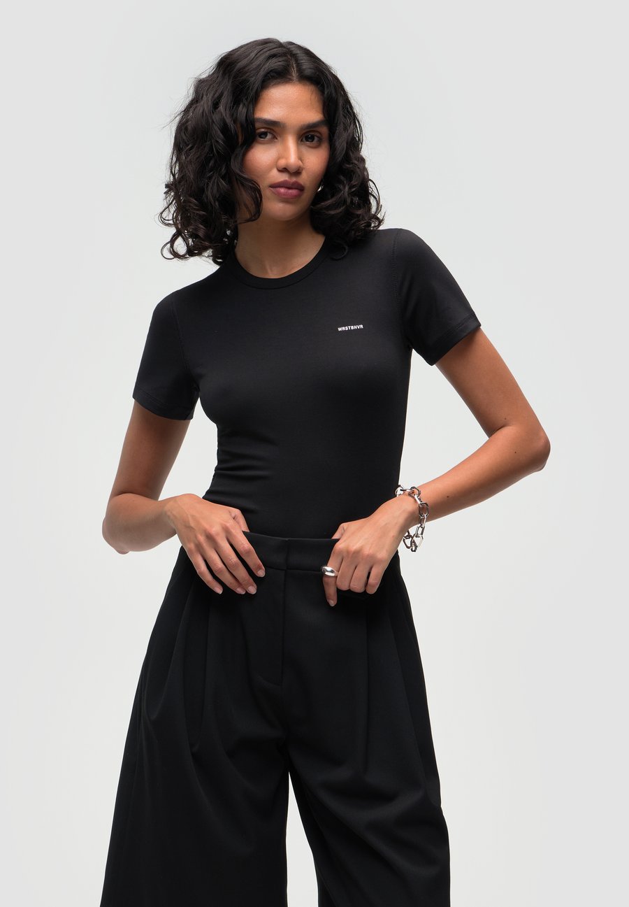 Футболка WRSTBHVR JANINA V2, Black
Футболка WRSTBHVR JANINA V2, Black