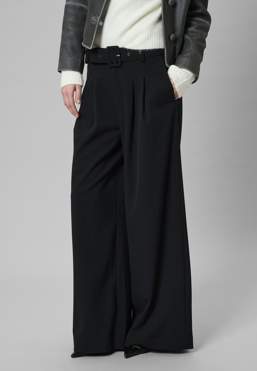 Брюки My Essential Wardrobe MWHACE VITTA HIGH WIDE PANT, Black
Брюки My Essential Wardrobe MWHACE VITTA HIGH WIDE PANT, Black