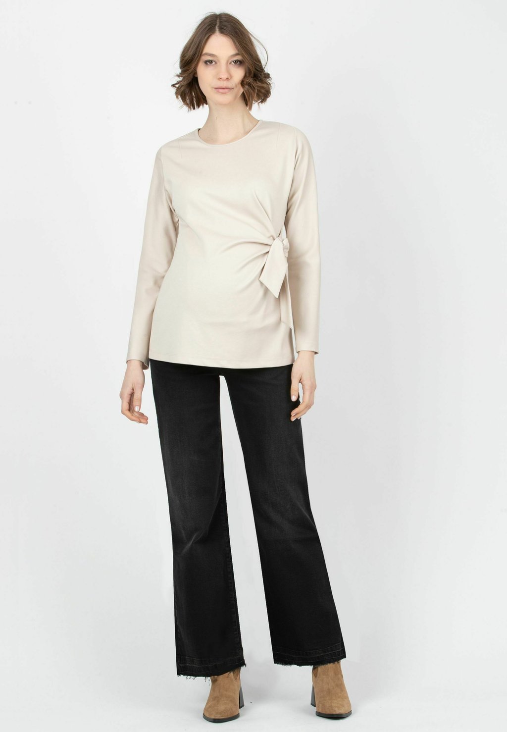 Расклешенные джинсы NOAH Attesa Maternity, черный деним
Расклешенные джинсы NOAH Attesa Maternity, черный деним