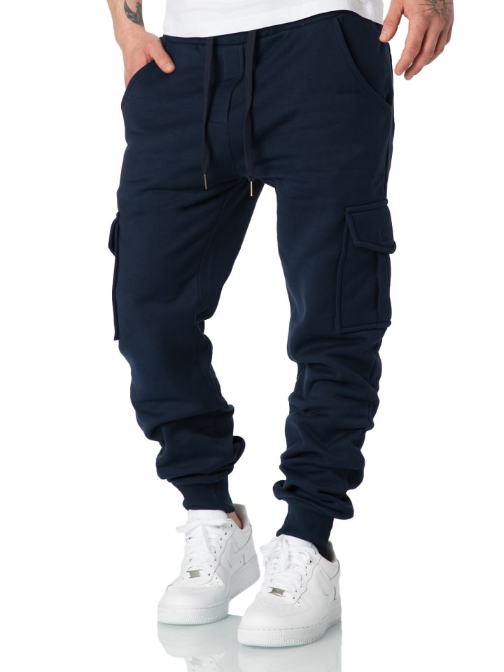 Спортивные брюки JOHN темно-синего цвета REPUBLIX
Спортивные брюки JOHN темно-синего цвета REPUBLIX