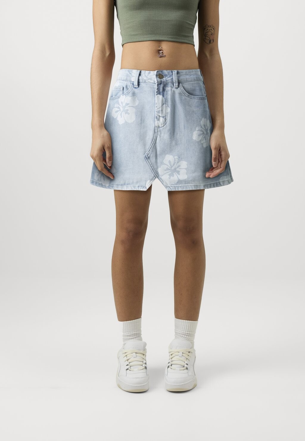 Юбка А-силуэта Hibiscus Heat Rip Curl, светло-голубая
Юбка А-силуэта Hibiscus Heat Rip Curl, светло-голубая