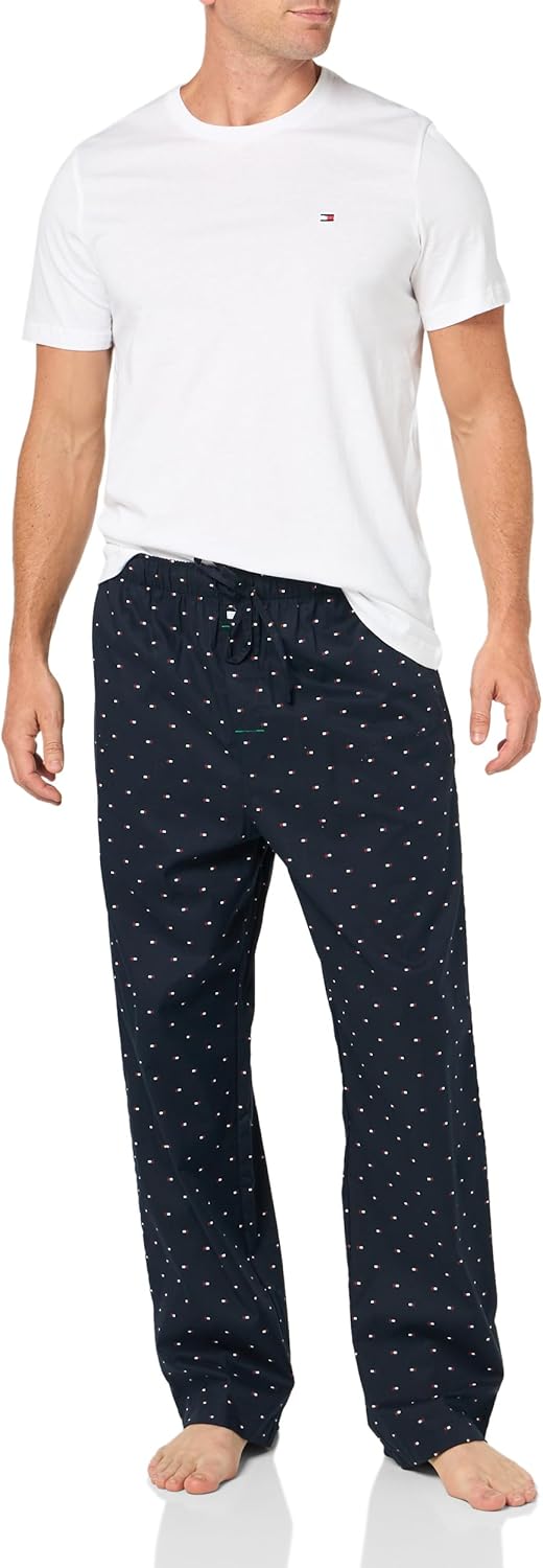 Мужской комплект для сна из поплина Tommy Hilfiger, White, Navy Micro Flag
Мужской комплект для сна из поплина Tommy Hilfiger, White, Navy Micro Flag