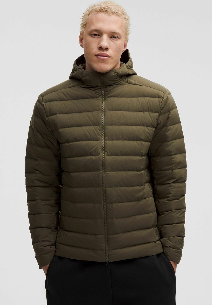 Куртка lululemon NAVIGATION DOWN, Olive Brown/Olive
Куртка lululemon NAVIGATION DOWN, Olive Brown/Olive