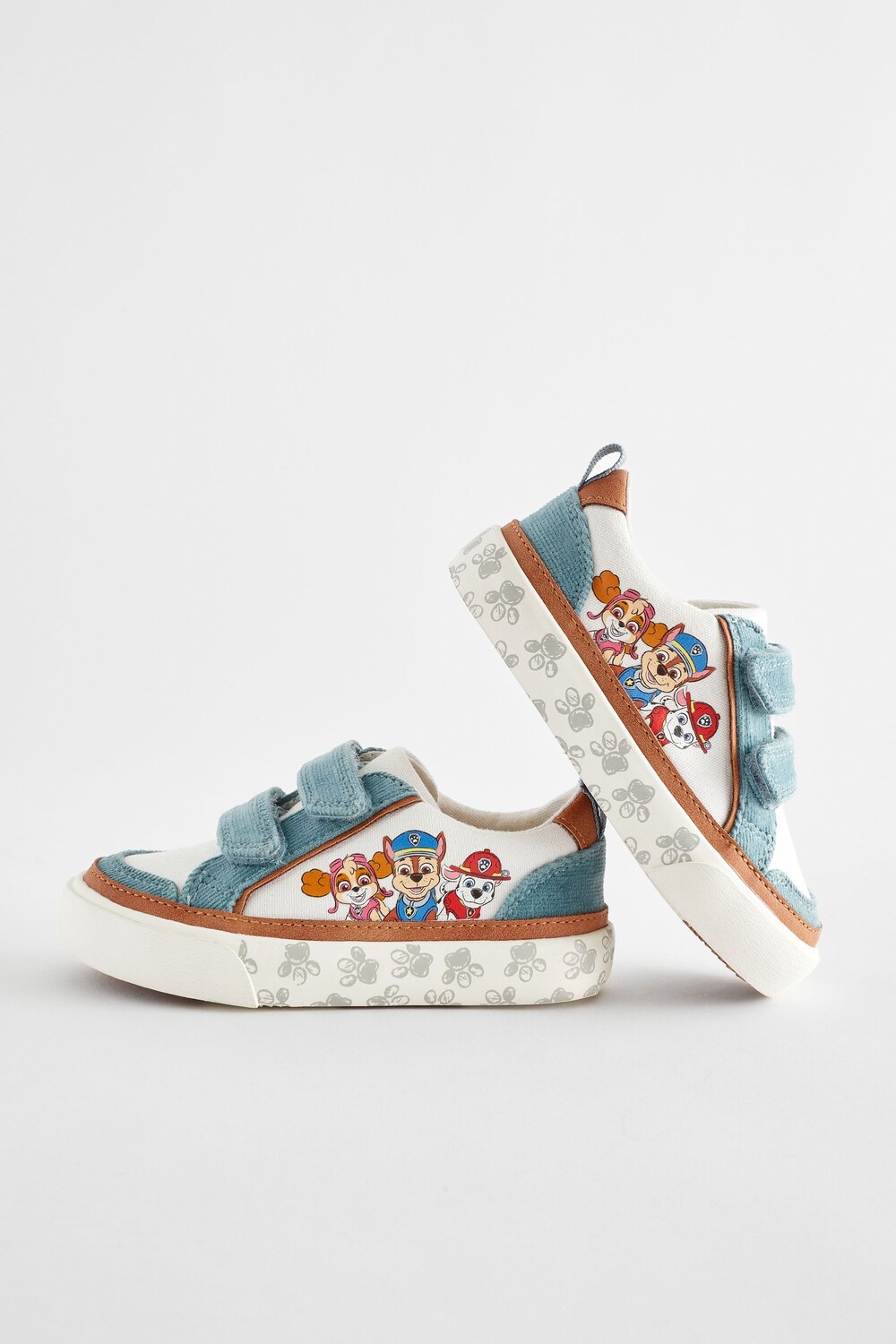 Кроссовки застегиваются двумя ремнями Next, бежевый
Кроссовки застегиваются двумя ремнями Next, бежевый