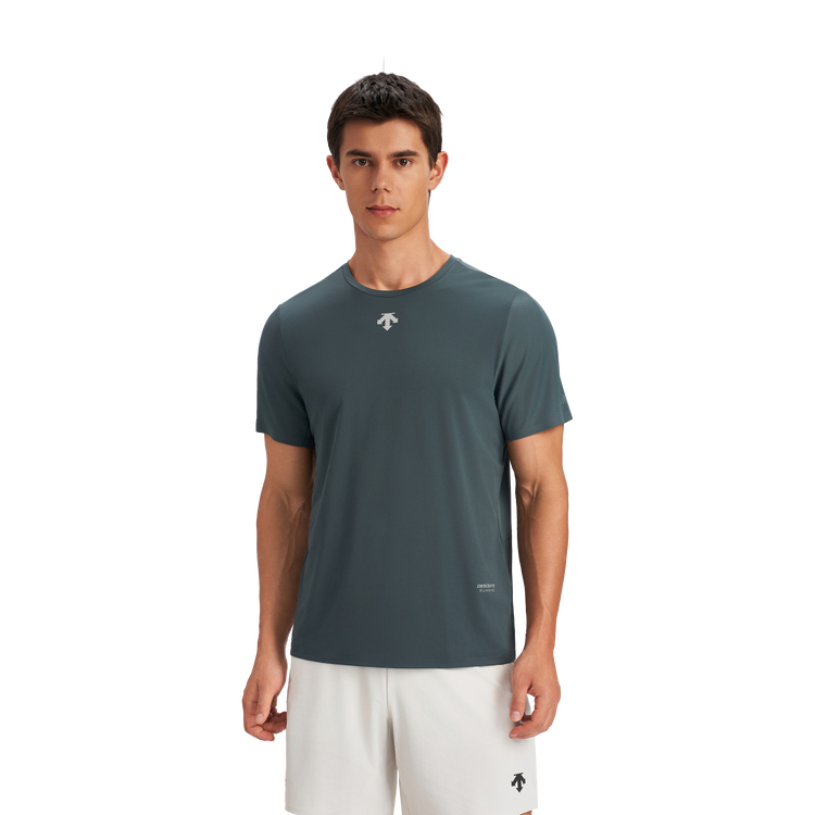 Футболка с коротким рукавом для бега мужская DESCENTE, темно-синий
Футболка с коротким рукавом для бега мужская DESCENTE, темно-синий