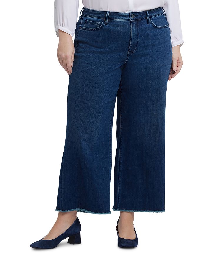 Тереса Узкие Джинсы с Заниженной Талией и Рваными Низами в Цвете Ибица Блю NYDJ Plus, синий
Тереса Узкие Джинсы с Заниженной Талией и Рваными Низами в Цвете Ибица Блю NYDJ Plus, синий