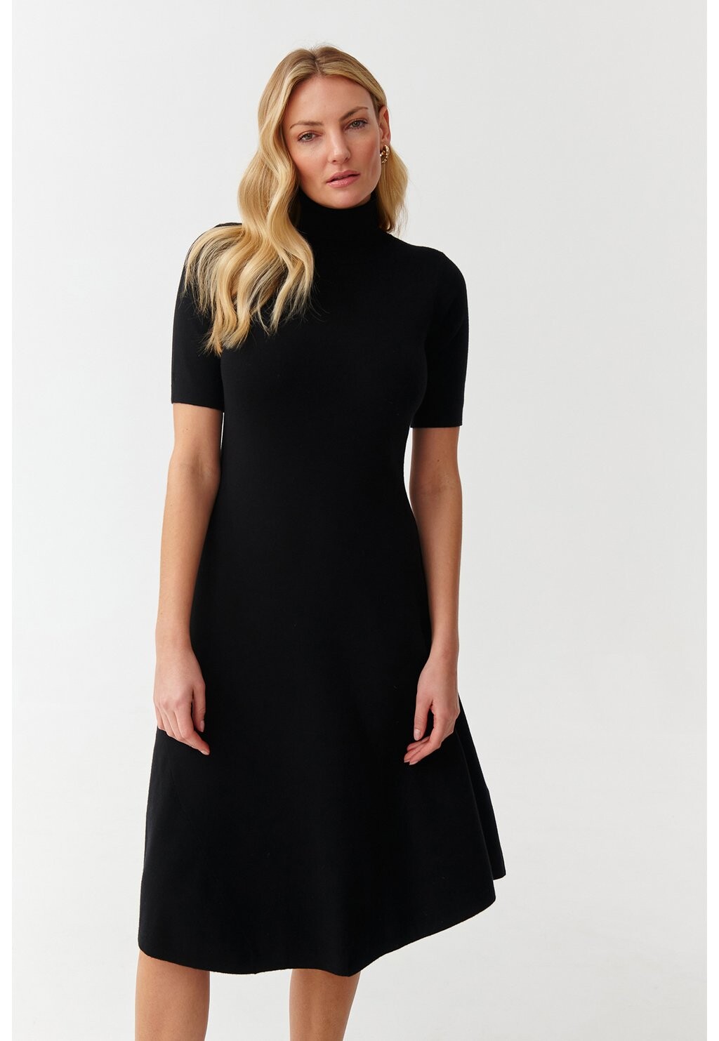 Вязаное платье KIOMI TATUUM, черный
Вязаное платье KIOMI TATUUM, черный